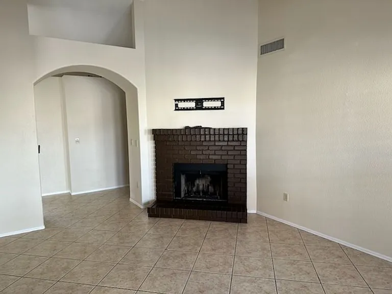 4106 E Ashurst Dr — Photo 9