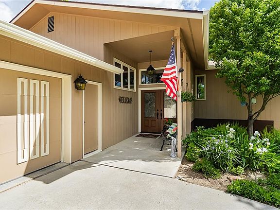 2nd image of 3921 Palisades Park Dr
