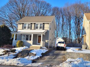 10 Olmstead Pl, Norwalk, CT 06855