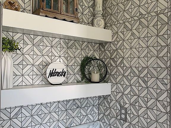 Marble tile to the ceiling