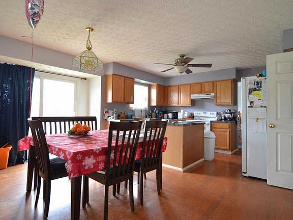 5th image of 764 Manchester Cir N