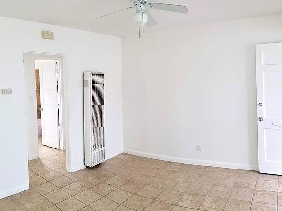 4th image of 3919 Marine View Ave #3919