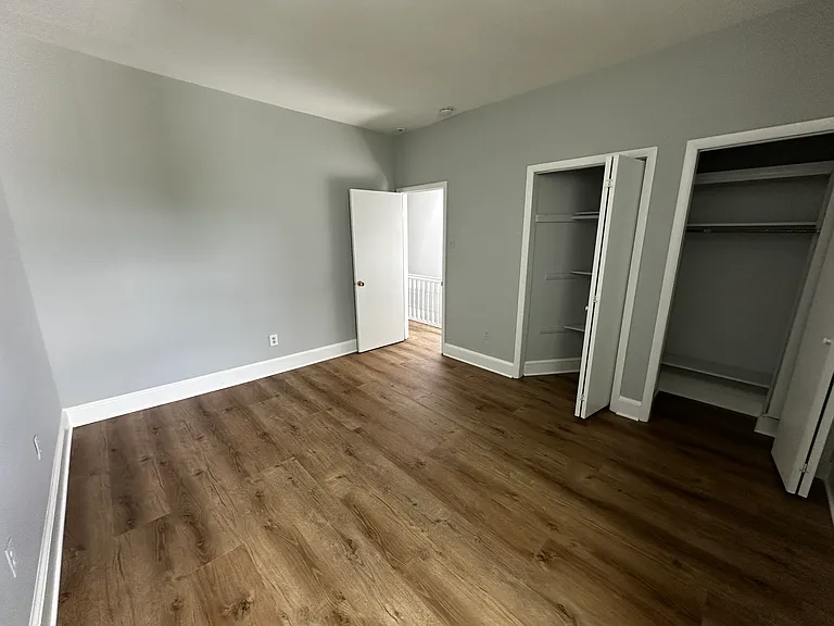 306 E St NE — Photo 29