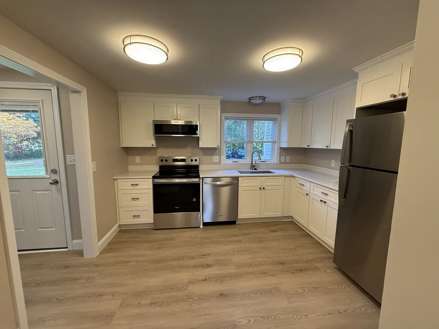 Bayview Apartments - 9B — Photo 1