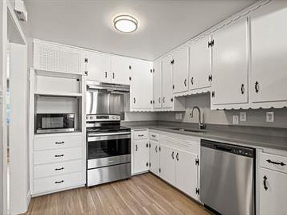 4th image of 1704 S Humboldt St