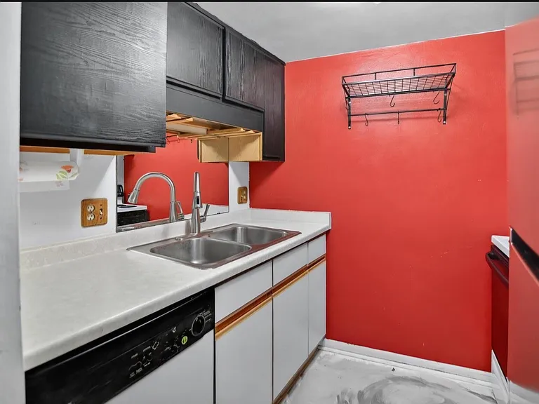 7106 Fortune Dr #7 — Photo 12