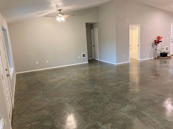 2nd image of 12295 SE Kelly Way