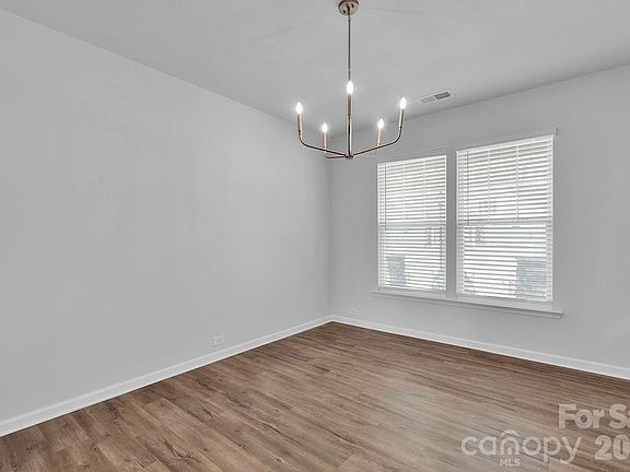 4th image of 6409 Alanbrook Rd