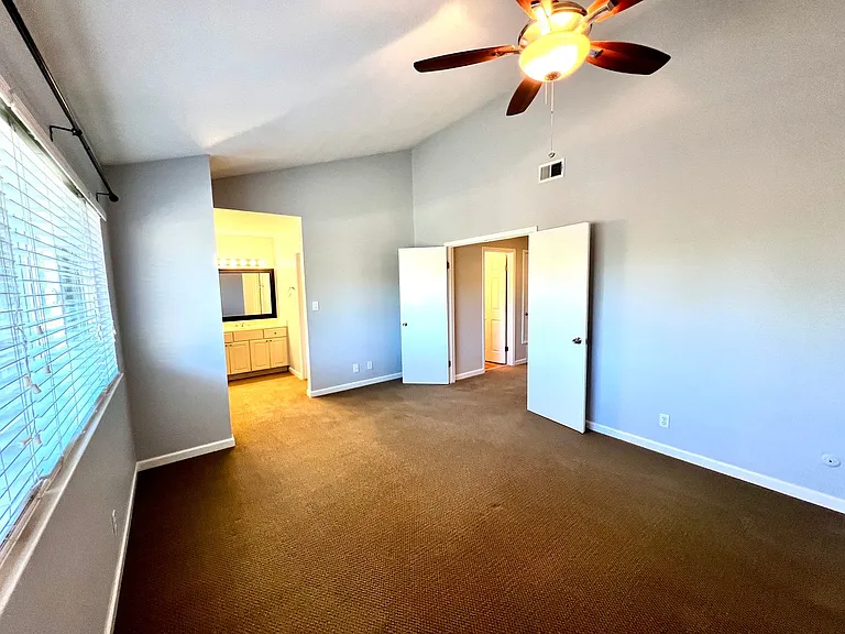 162 Lawnview Cir — Photo 17
