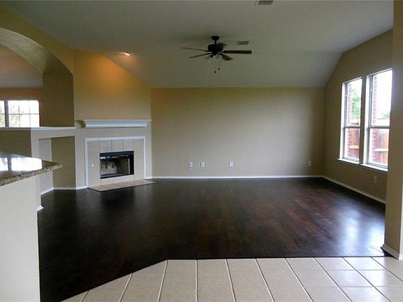 5th image of 1901 Walnut Hills Ln