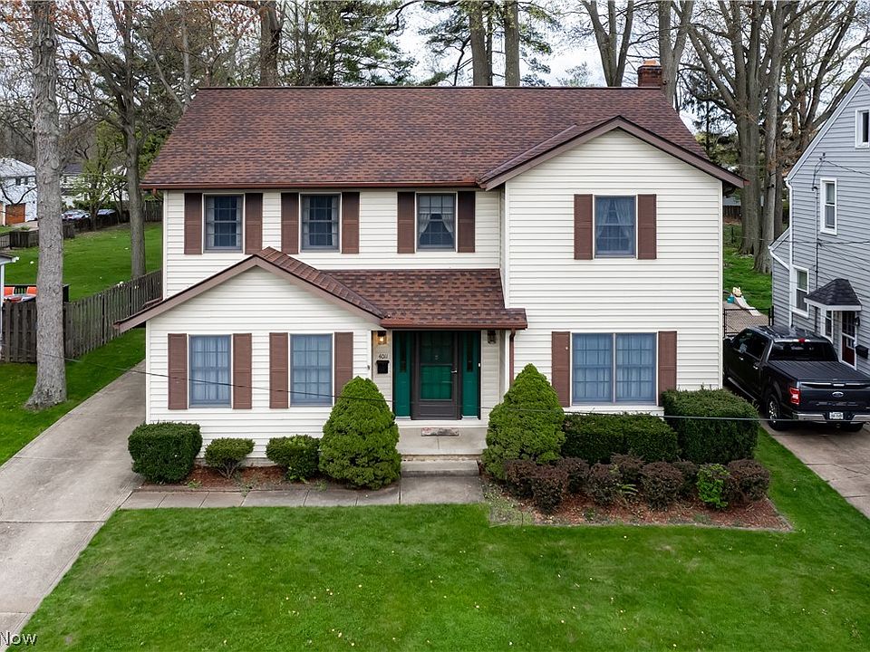 1st image of 4011 W 204th St