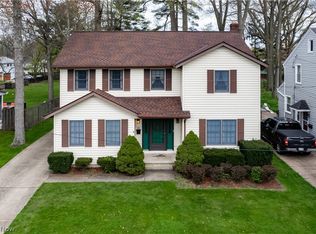 4011 W 204th St, Fairview Park, OH