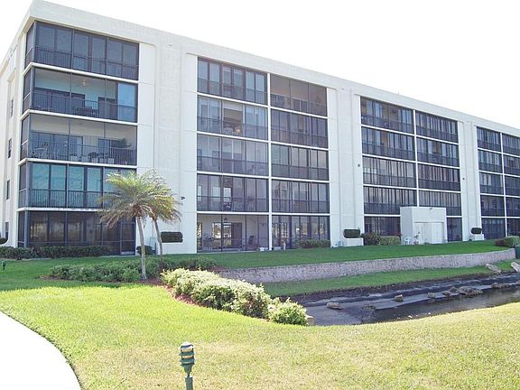 2nd image of 200 Intracoastal Pl APT 303