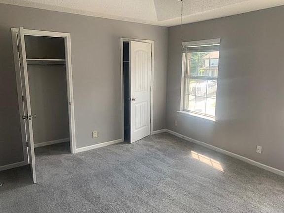 4th image of 811 Hidden Spring Dr #B