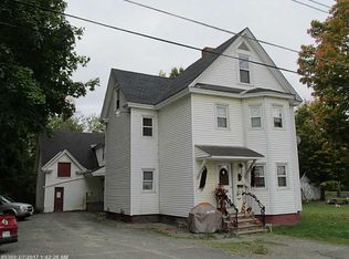 11 Heywood St, Houlton, ME 04730
