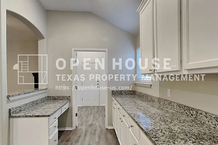 7112 Welshman Dr — Photo 7