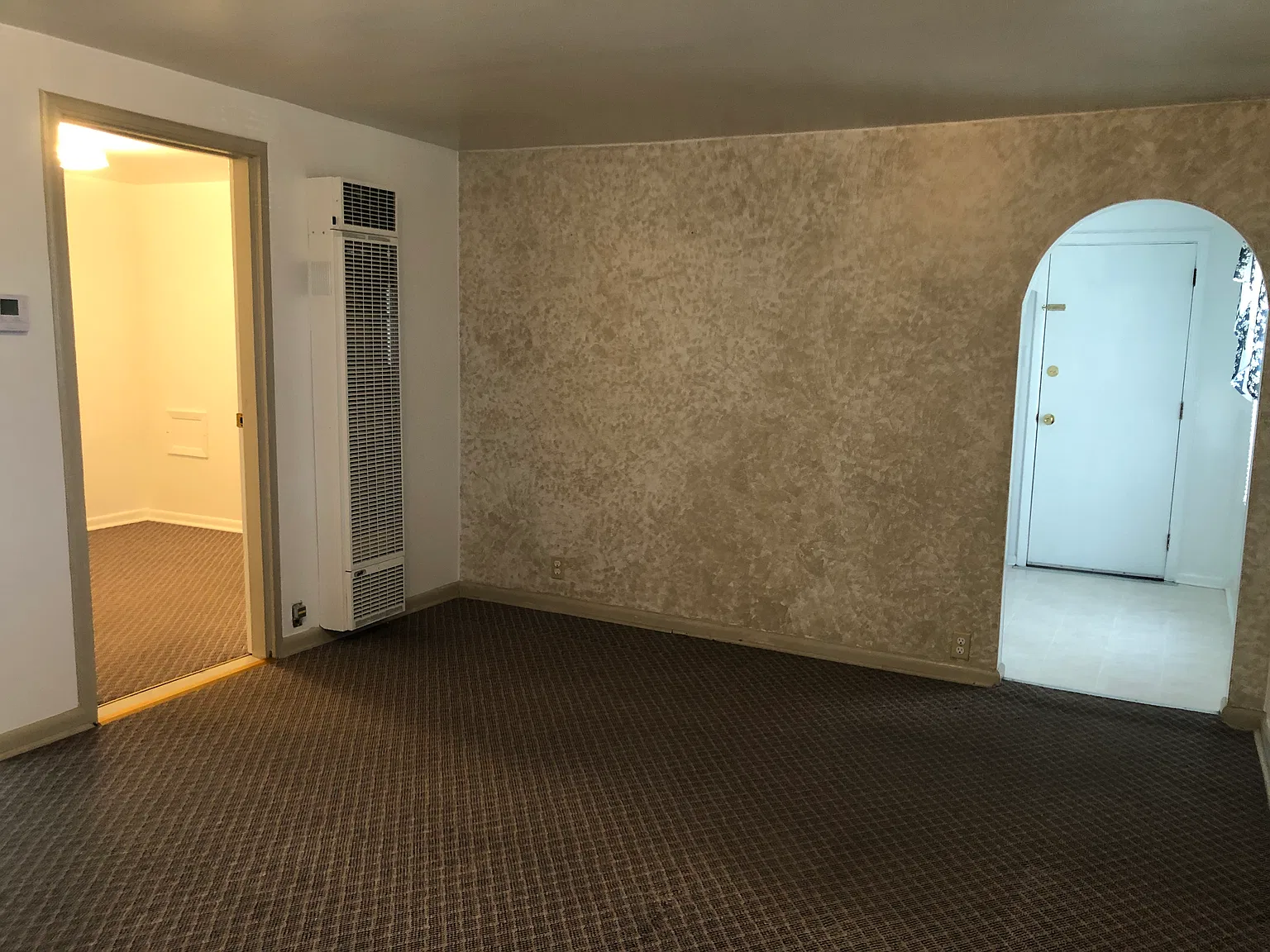 1 bed, 540 sqft, $995 — Photo 2