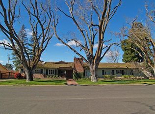 5 Barton Pkwy, Oakdale, CA 95361