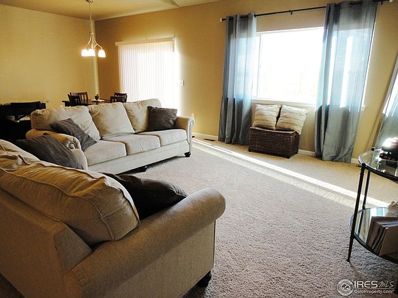 3rd image of 2393 Carriage Dr