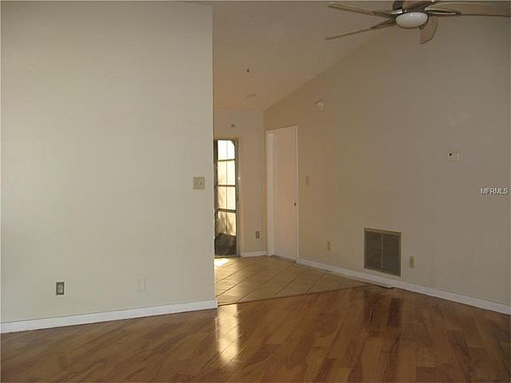 2nd image of 129 Gulfwinds Dr E