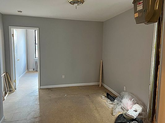 3rd image of 139 E 110th St APT 41