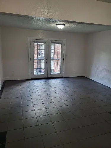 Floor plan 606