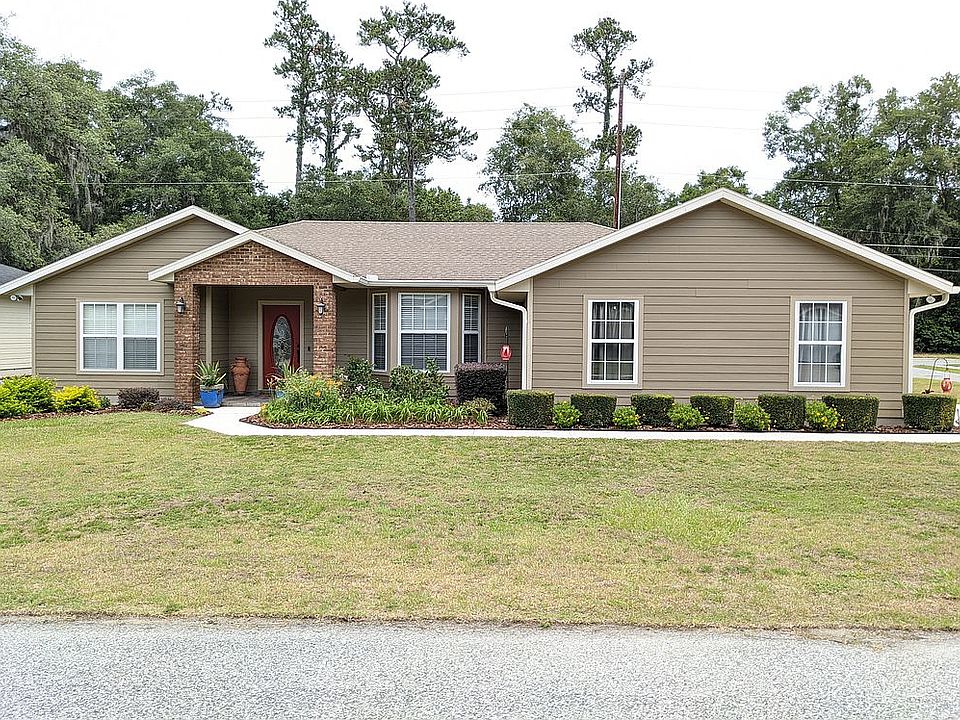1st image of 4104 SW 19th Dr