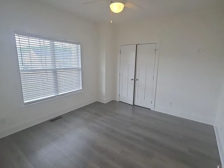 409 Juniper Dr — Photo 11