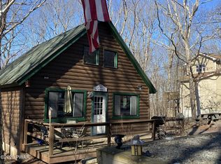 129 Pebble Rock Rd, Lackawaxen, PA 18435