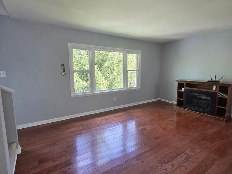 1015 S Country Club Dr — Photo 10