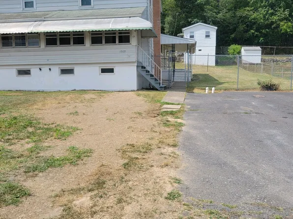 1969 State Highway 940, Freeland, PA 18224