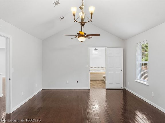 3rd image of 519 Thicksten Dr