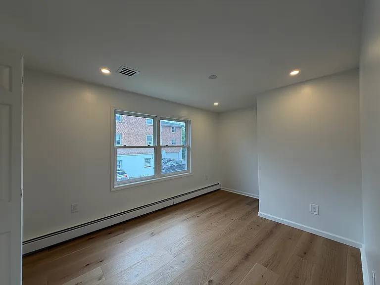 56-58 Fremont St #1 — Photo 11