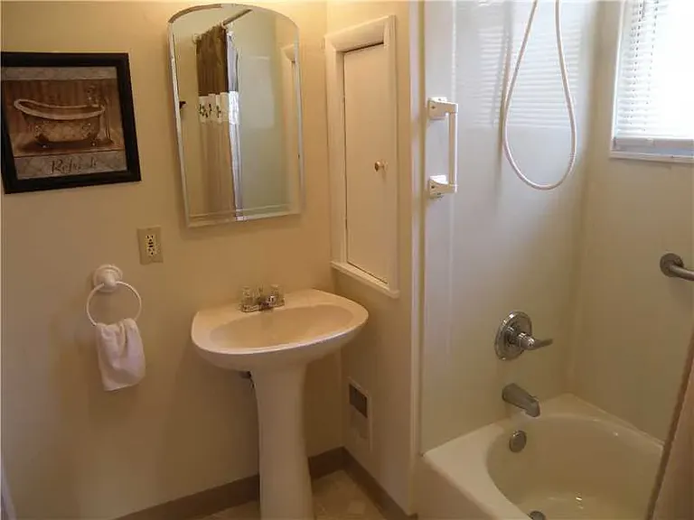 33 Fountain St — Photo 12