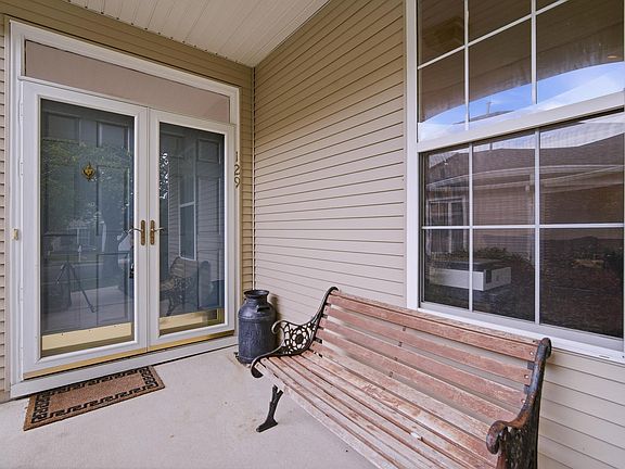 4th image of 129 Southampton Dr