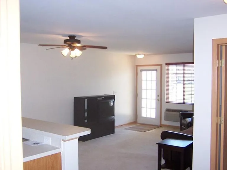 1713 Silverstone Dr — Photo 4