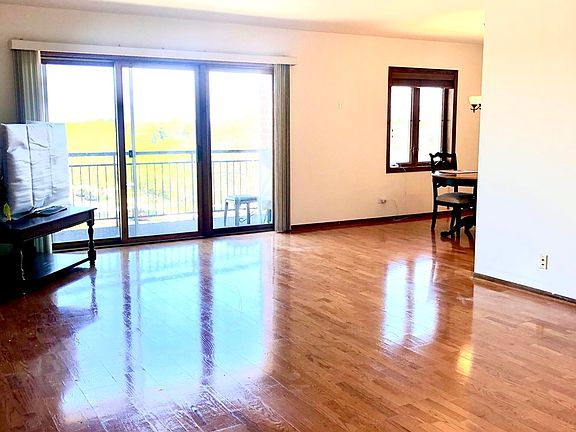 3rd image of 6400 W Berteau Ave APT 504