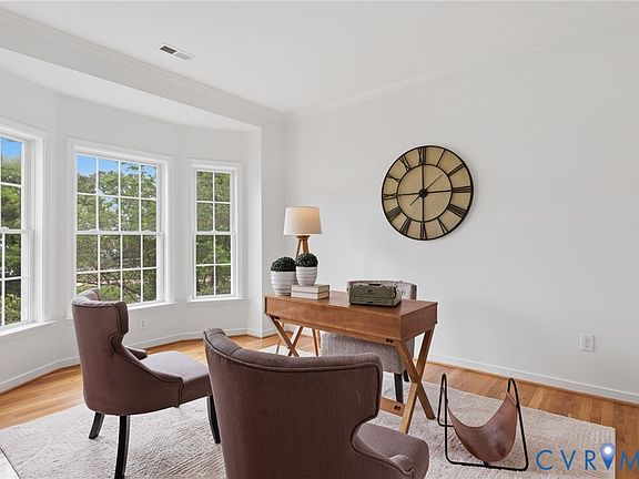 3rd image of 1700 Rolfield Way