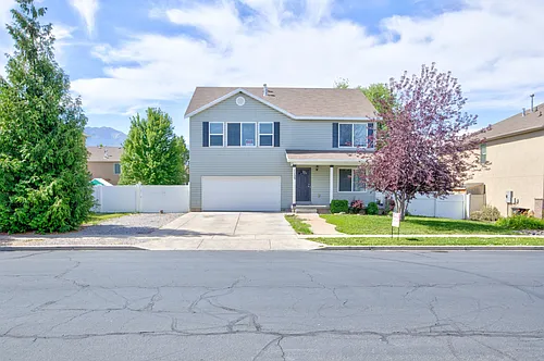 1153 W 400 S Photo 1