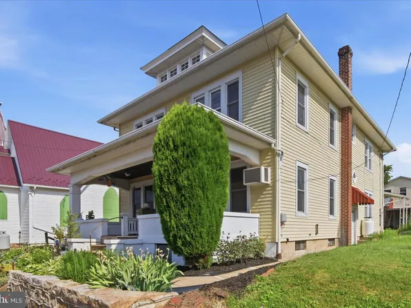 274 Moore St, Millersburg, PA 17061