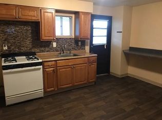 44 Oak St, Manor, PA 15665