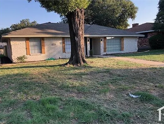 3 bed, 1700 sqft, $2,300 — Photo 3