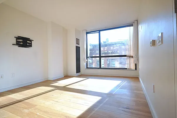 Rented by Compass | media 21