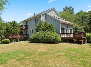 1286 Reed Rd, Dartmouth, MA 02747