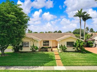 8230 SW 83rd St, Miami, FL 33143