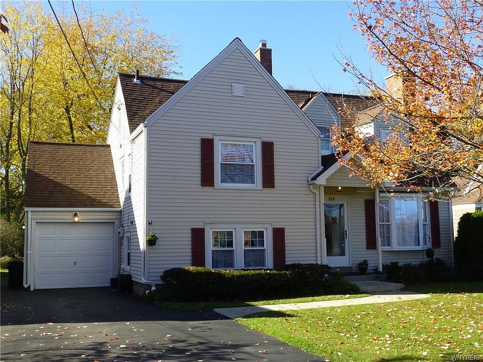 1st image of 228 Reist St