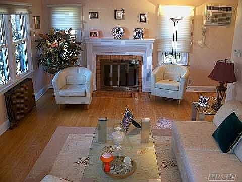 3rd image of 34 Purdy Ct