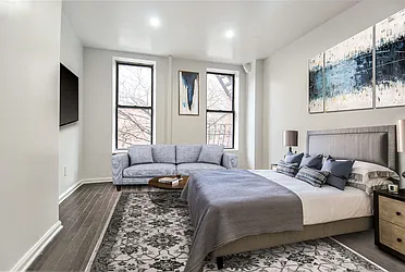 Rented by RDE Advisors Inc