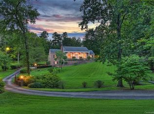 1114 Stanley Lucia Rd, Mount Holly, NC 28120