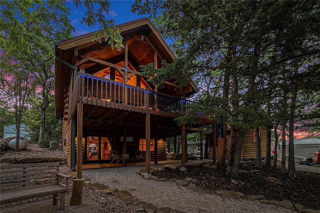 193 W Sugar Lake Dr, Mound City, KS 66056 | Zillow